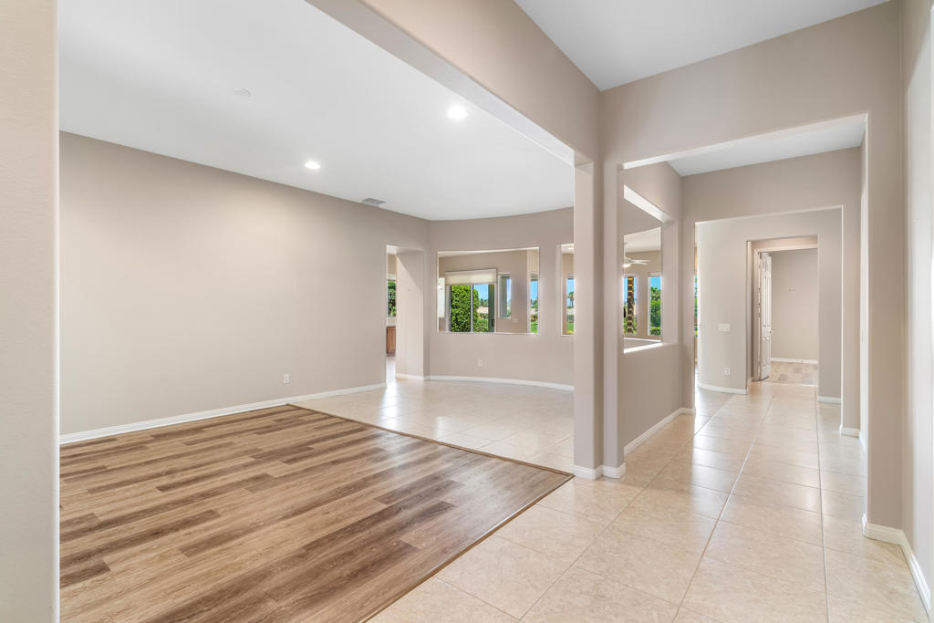 MLS #219133230DA image #2