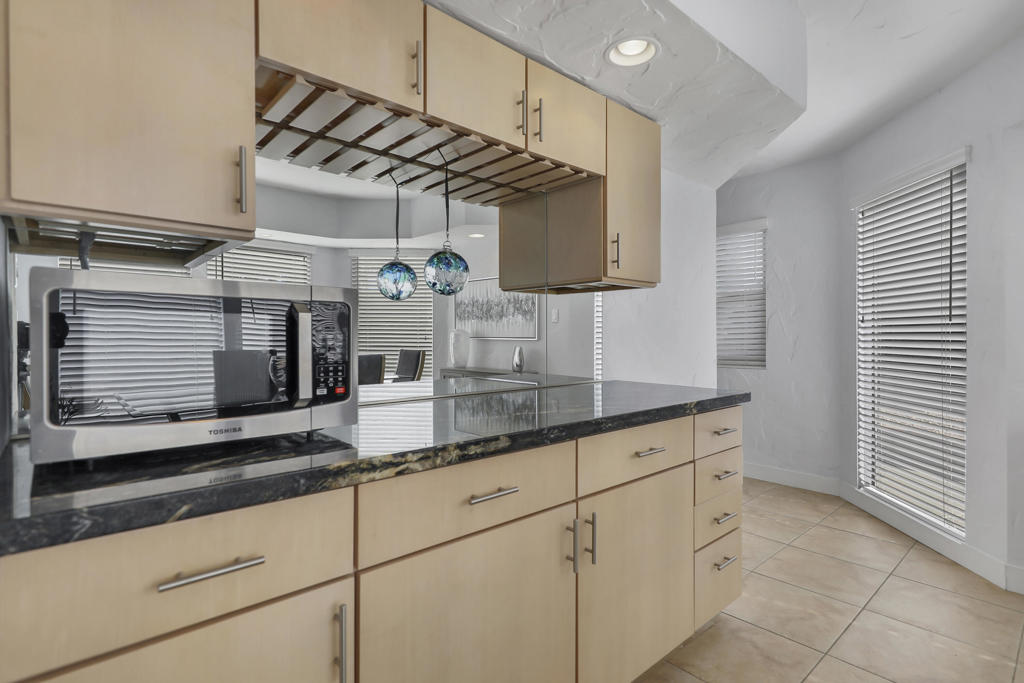 MLS #219133254DA image #4