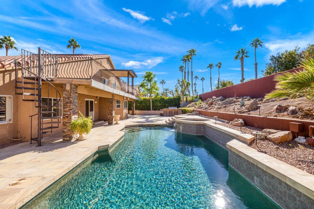 MLS #219133289DA image #2