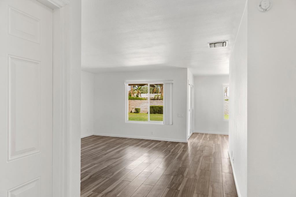 MLS #219133334DA image #3