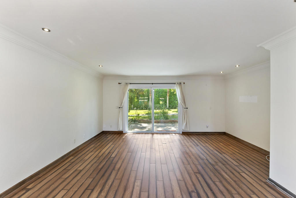 MLS #219133371DA image #8