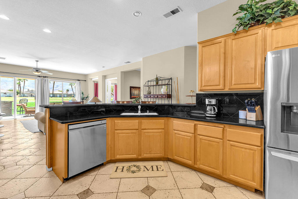 MLS #219133396DA image #18