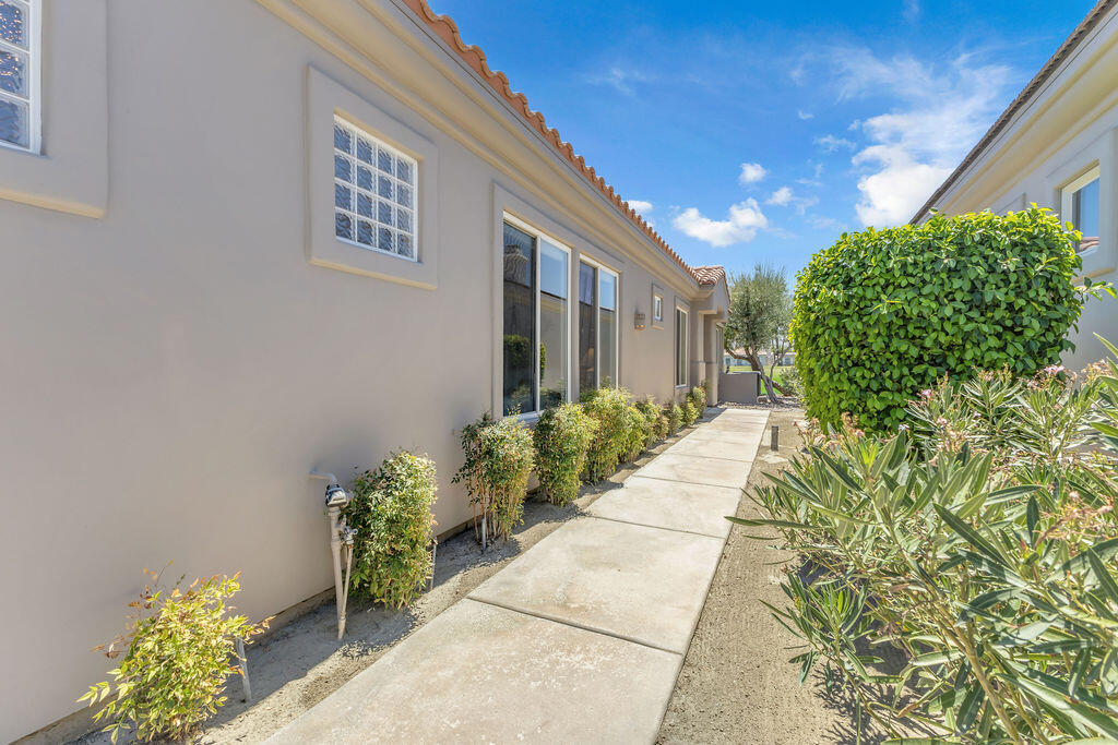 MLS #219133396DA image #3