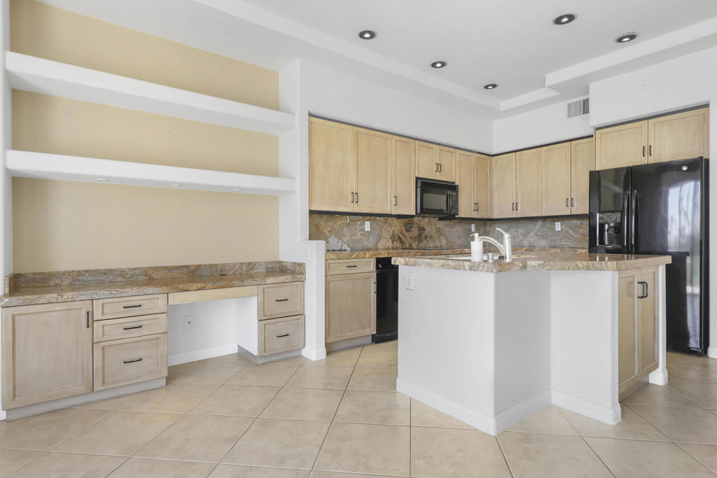 MLS #219133475DA image #6