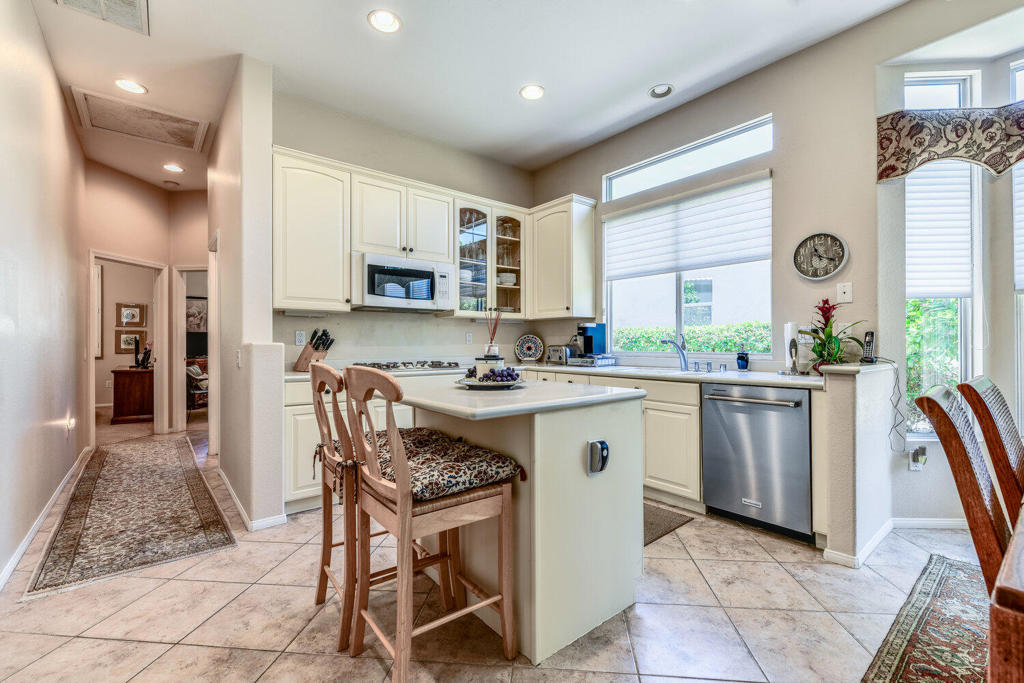 MLS #219133516DA image #9