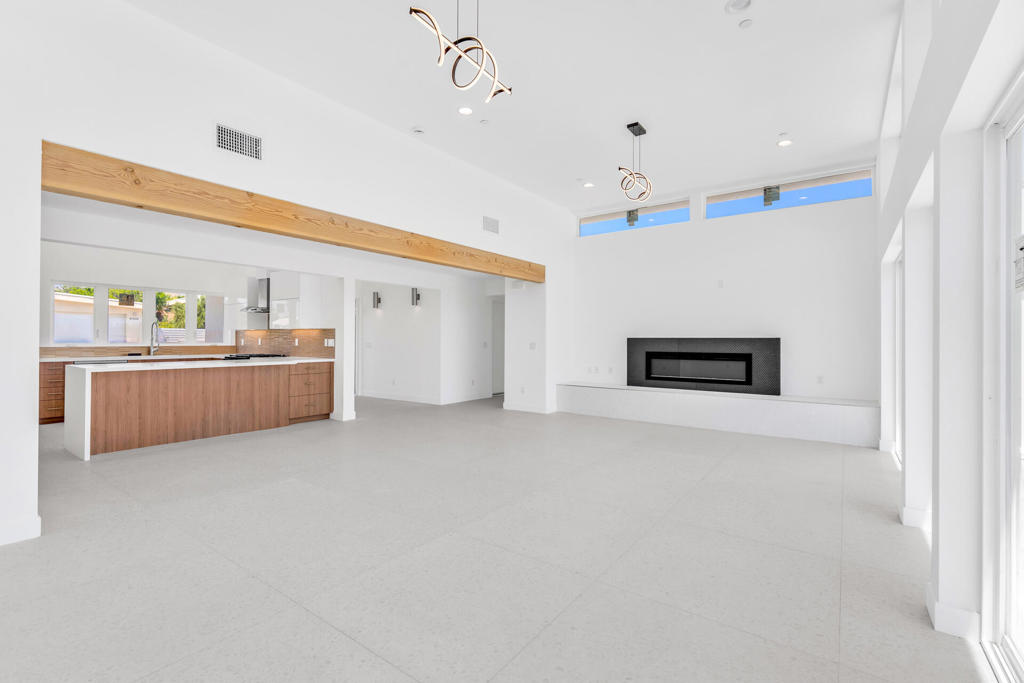 MLS #219133523DA image #10