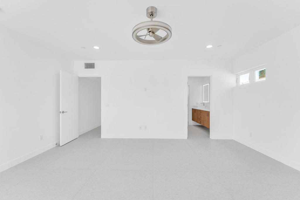 MLS #219133523DA image #19