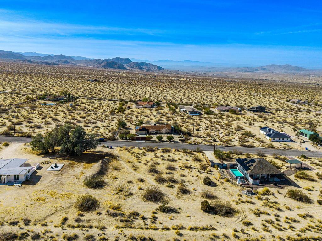 MLS #219133621DA image #5