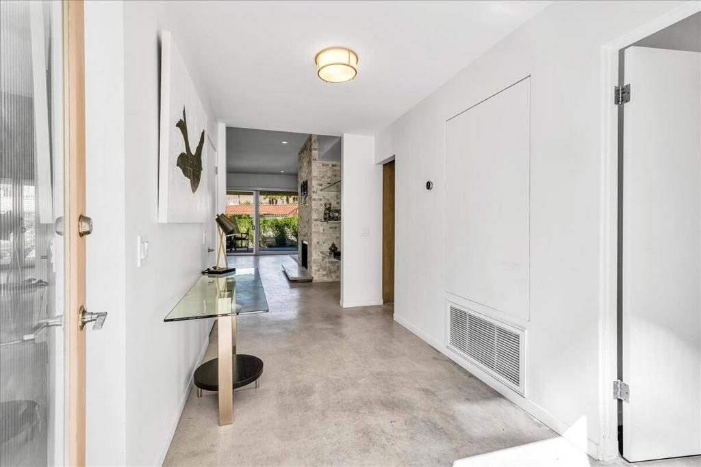 MLS #219133624DA image #3