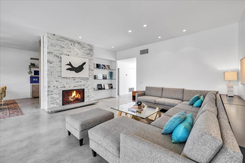 MLS #219133624DA image #5