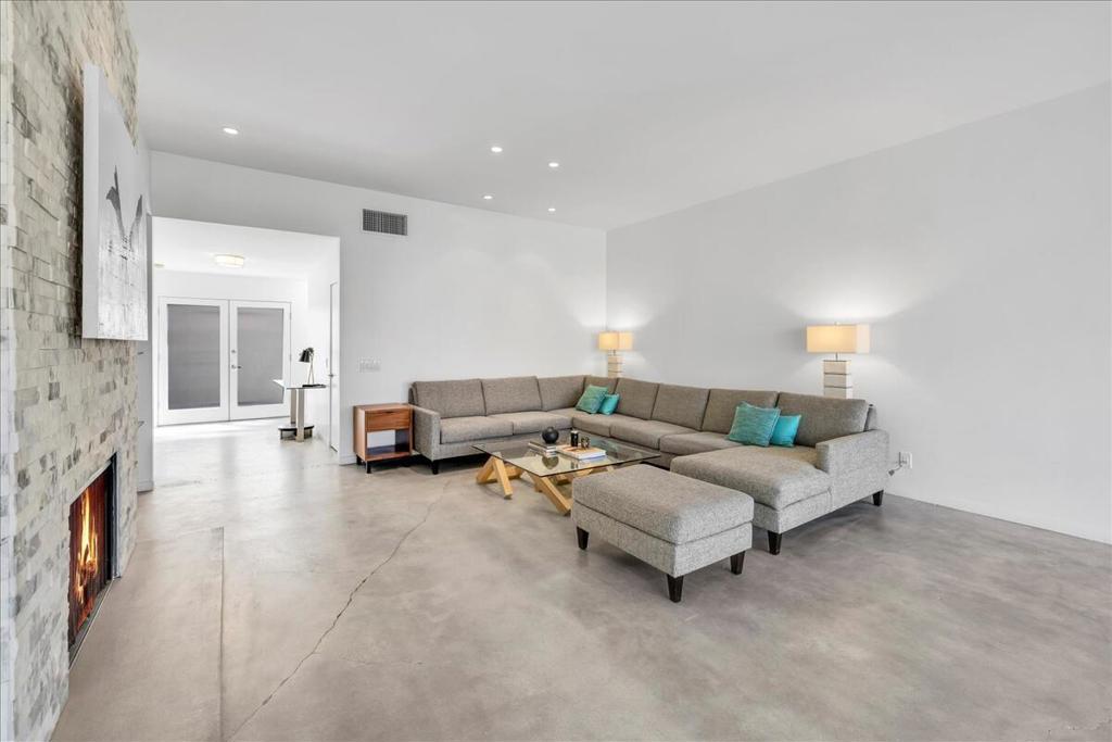 MLS #219133624DA image #6