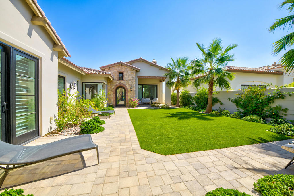 MLS #219133637DA image #3