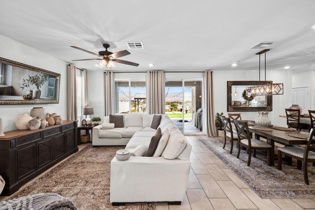 MLS #219133751DA image #3