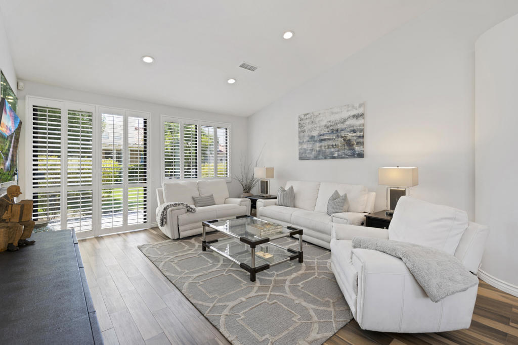 MLS #219133805DA image #0