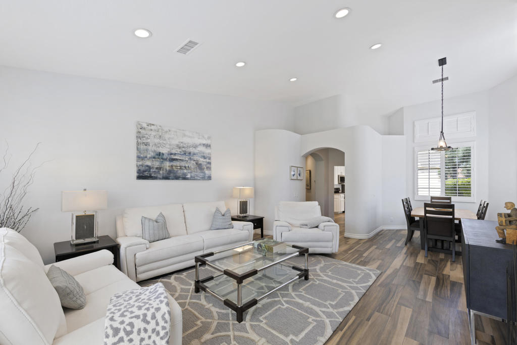 MLS #219133805DA image #5