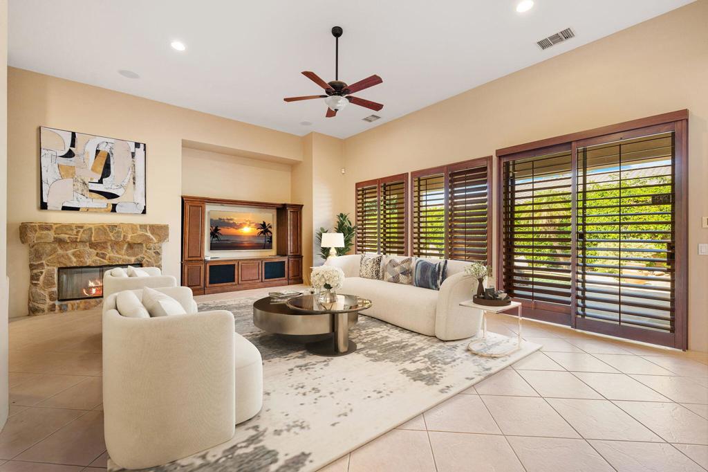 MLS #219133875DA image #4