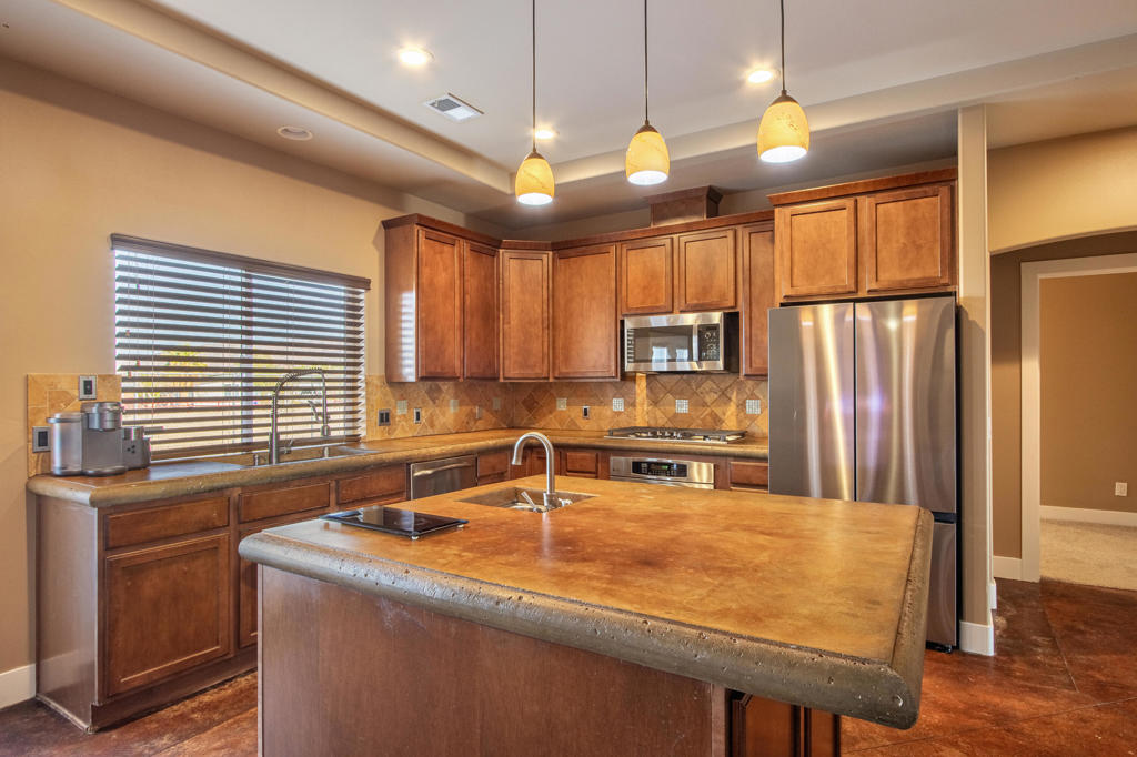 MLS #219133884PS image #12