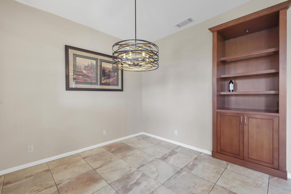 MLS #219133916DA image #8