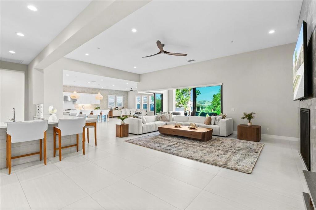 MLS #219133955DA image #6