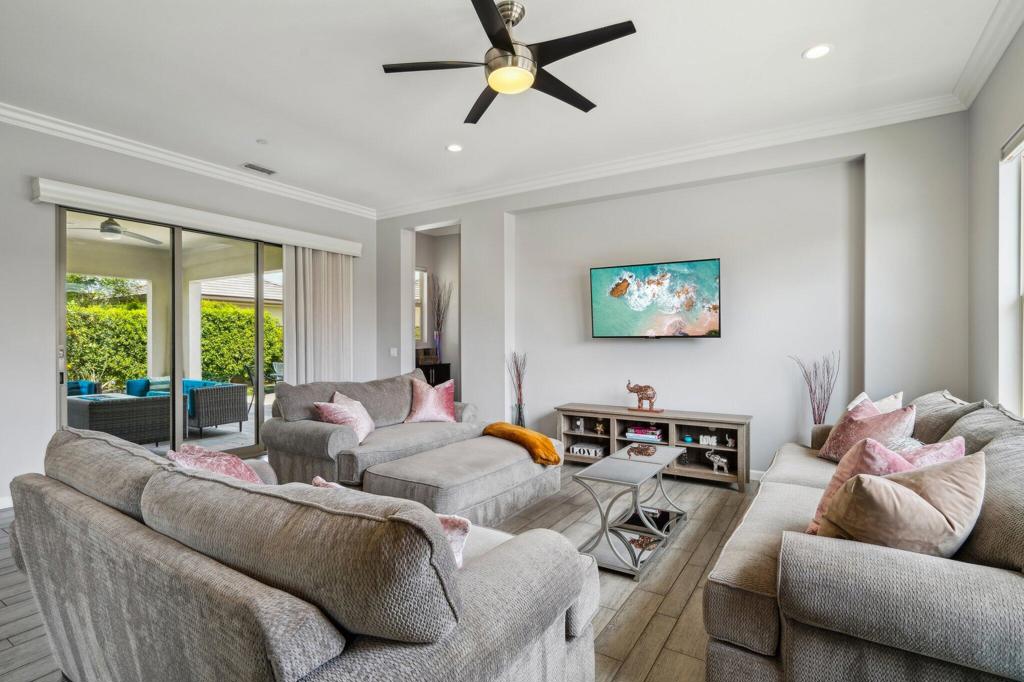 MLS #219133996DA image #8