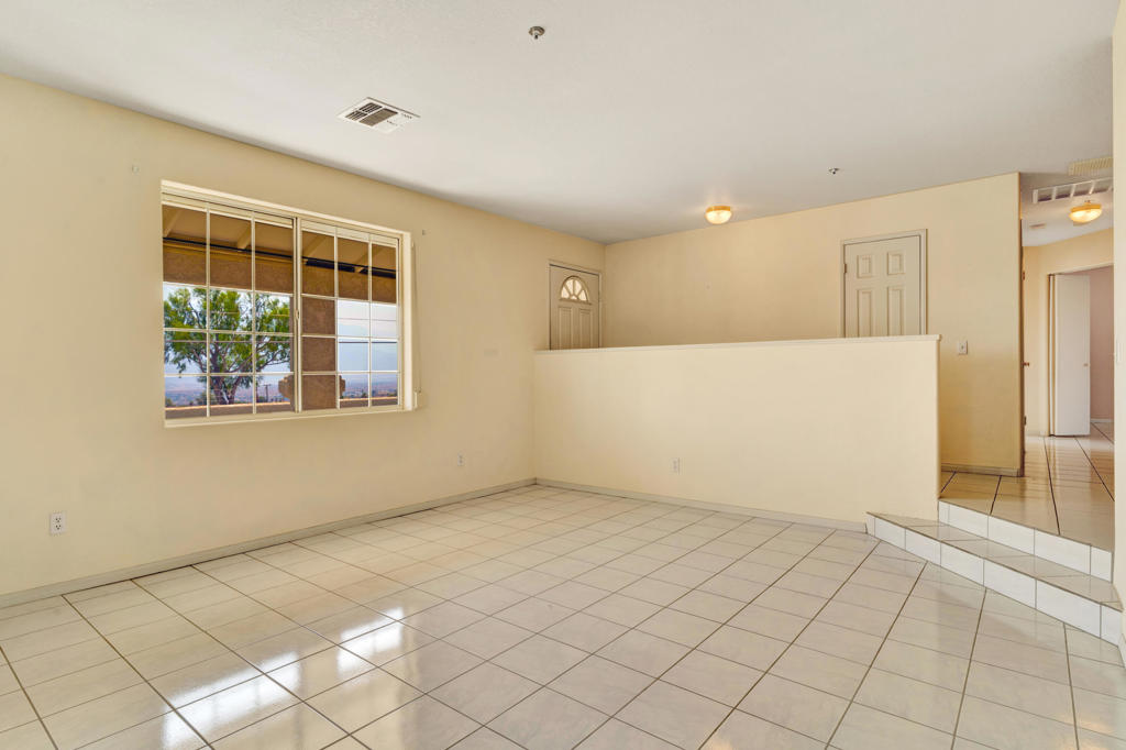 MLS #219133998DA image #4