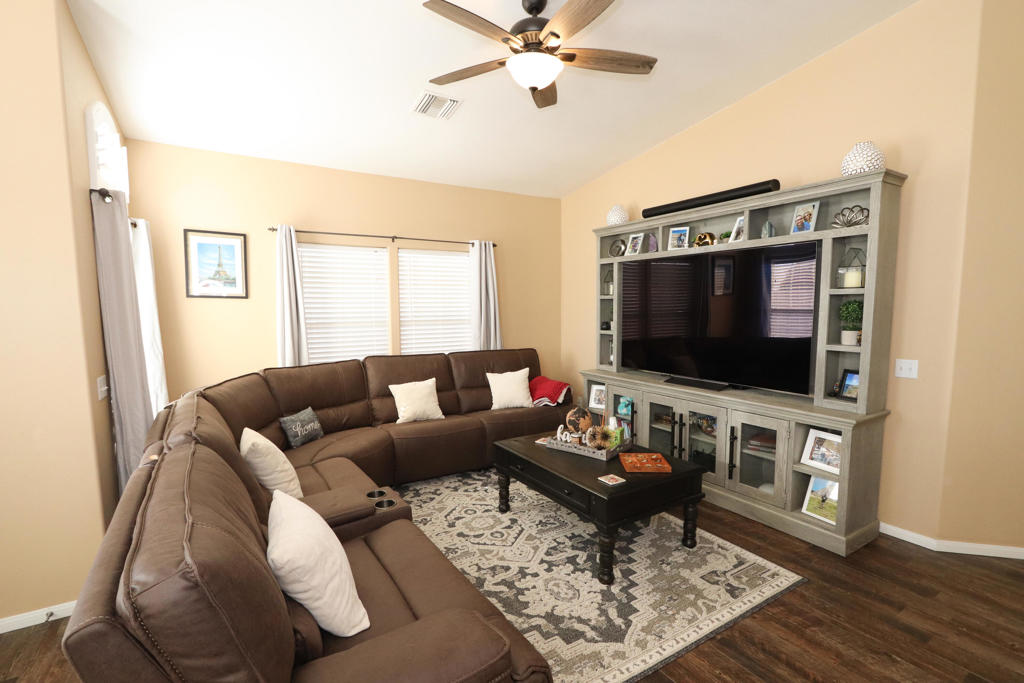 MLS #219134160DA image #2