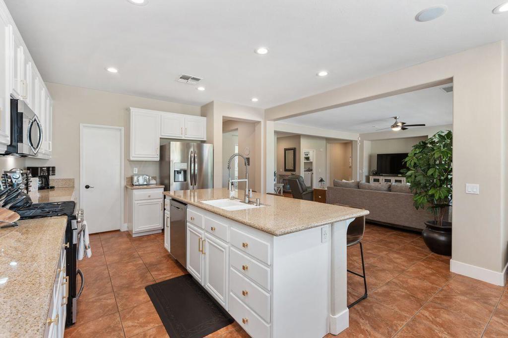 MLS #219134204DA image #17