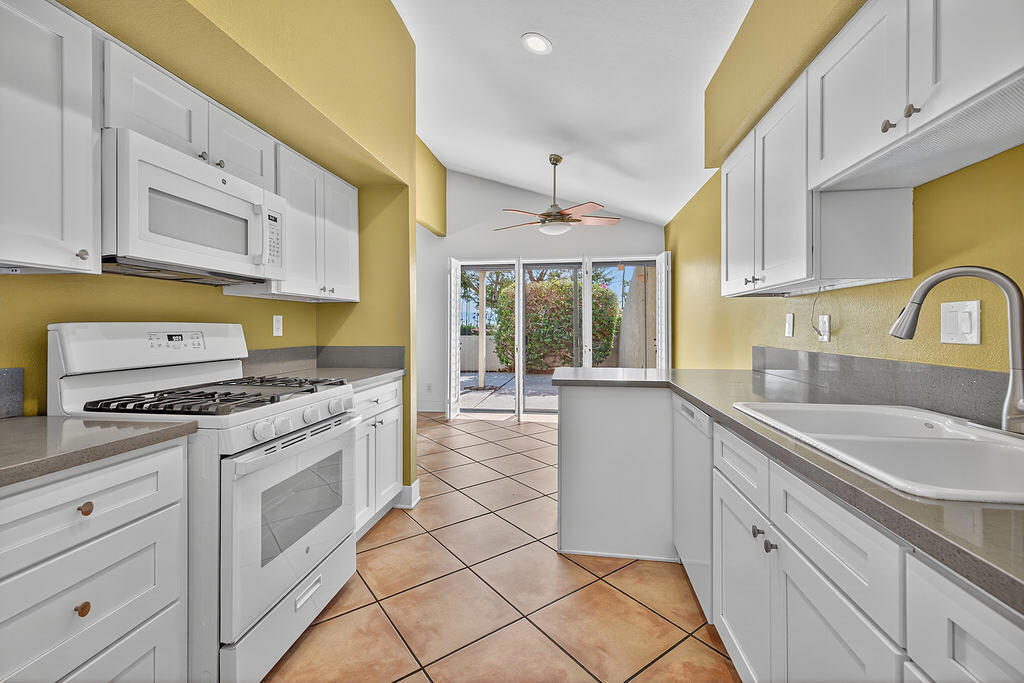 MLS #219134212DA image #9