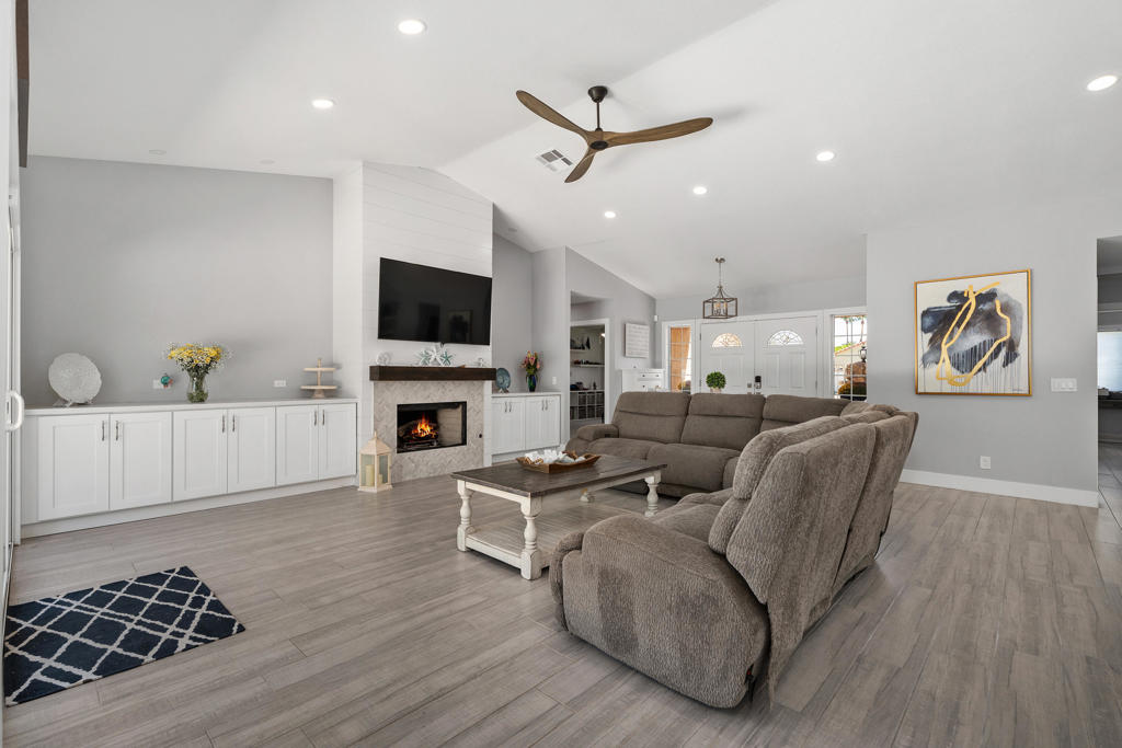 MLS #219134241DA image #2