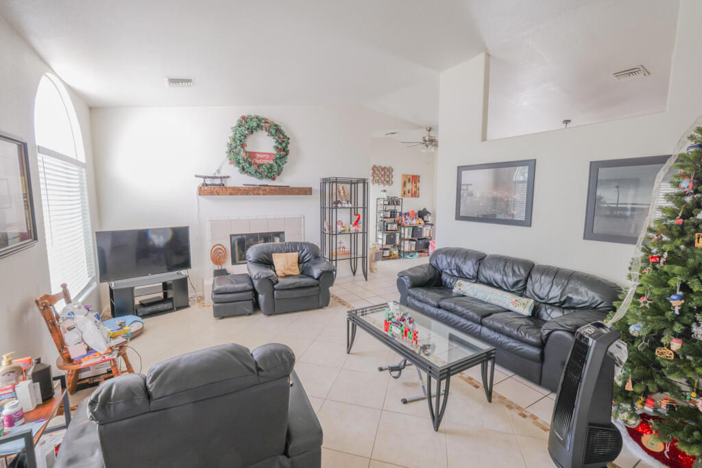 MLS #219134280DA image #2