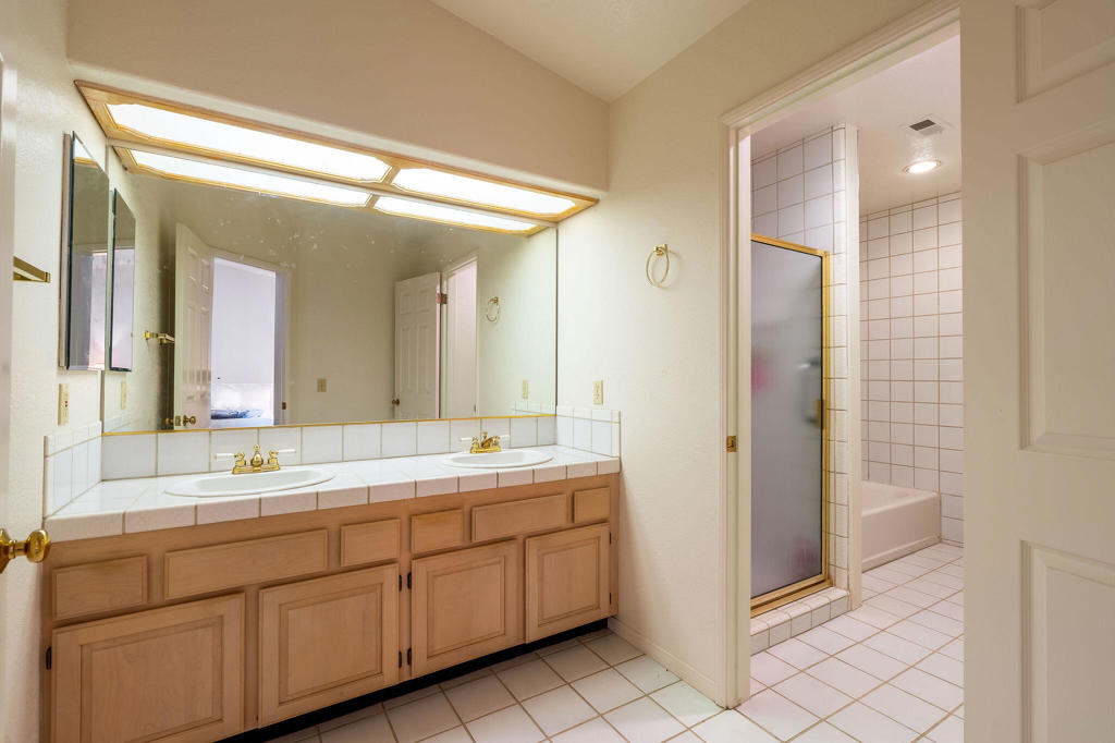 MLS #219134304DA image #17