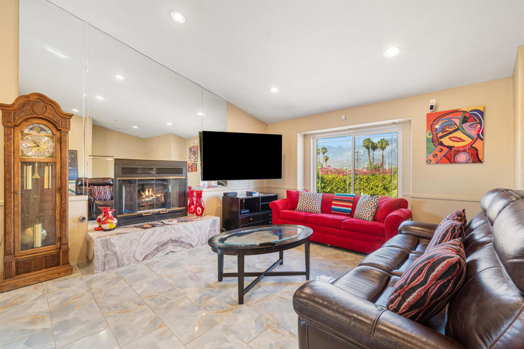 MLS #219134318DA image #3