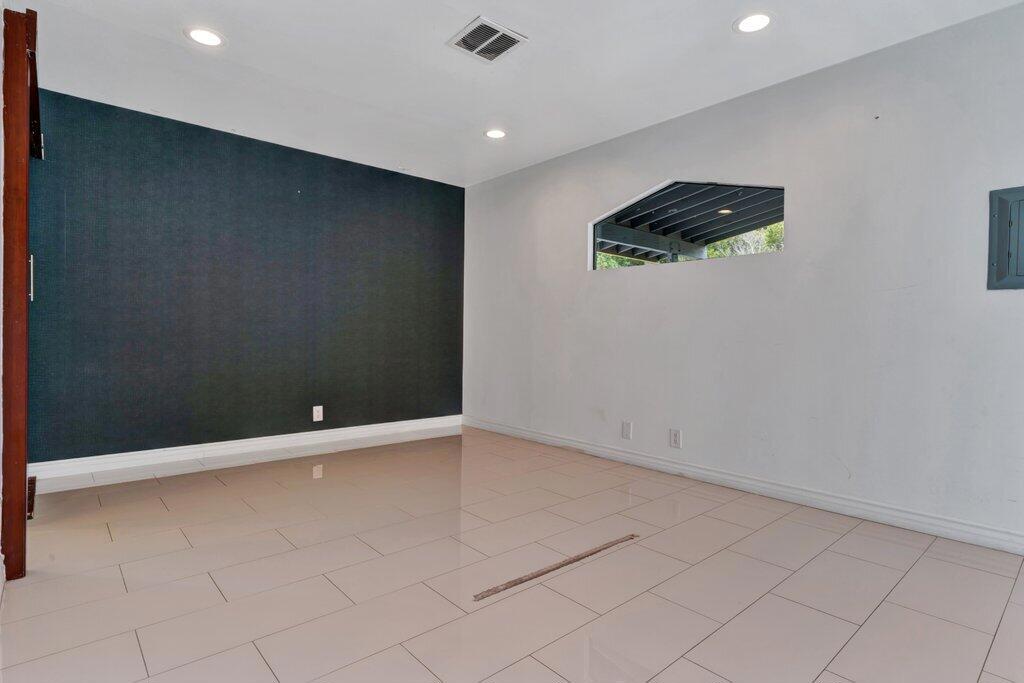 MLS #219134332DA image #12