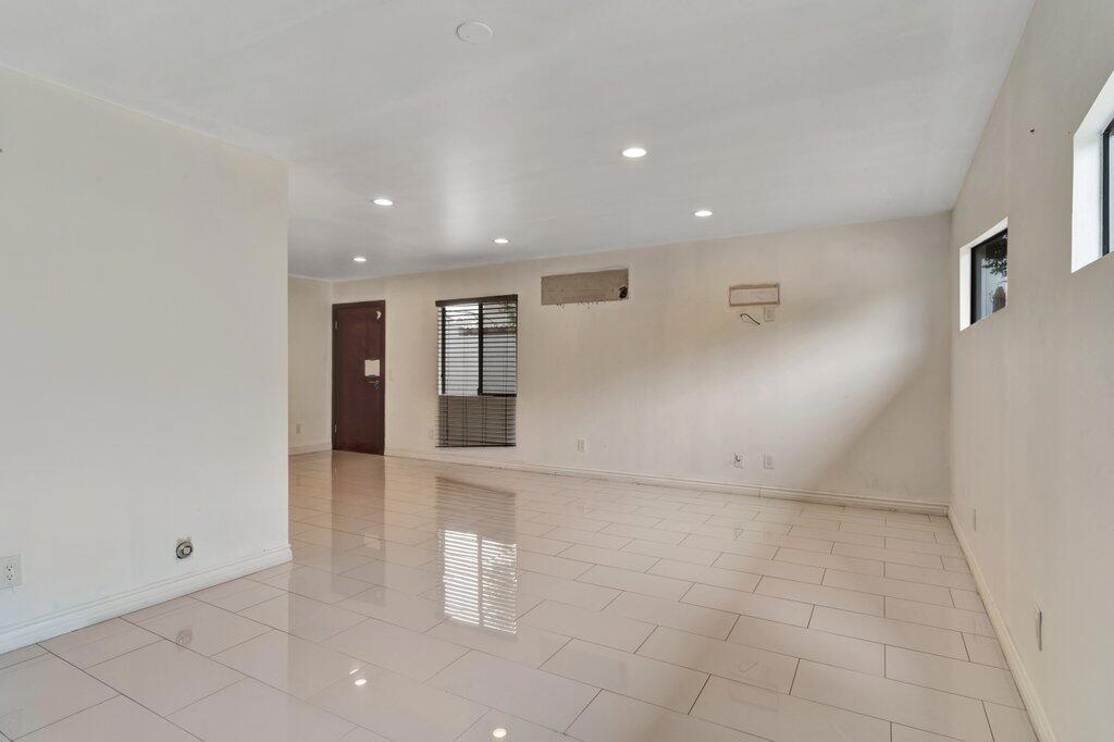 MLS #219134332DA image #21