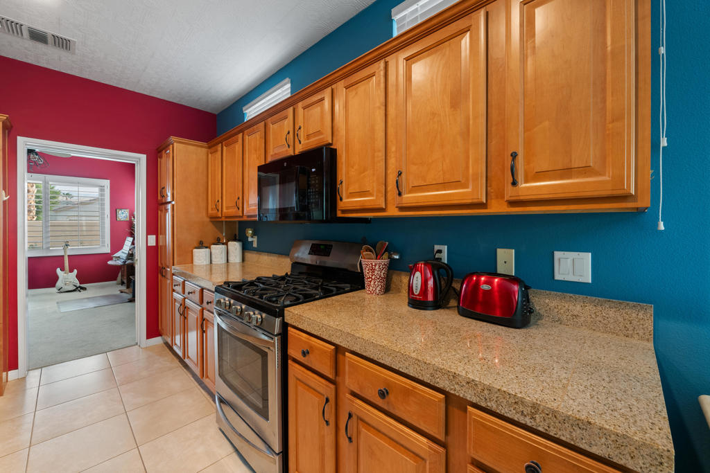 MLS #219134355DA image #9