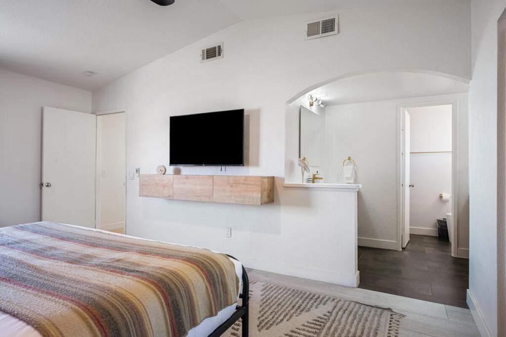 MLS #219134408DA image #11