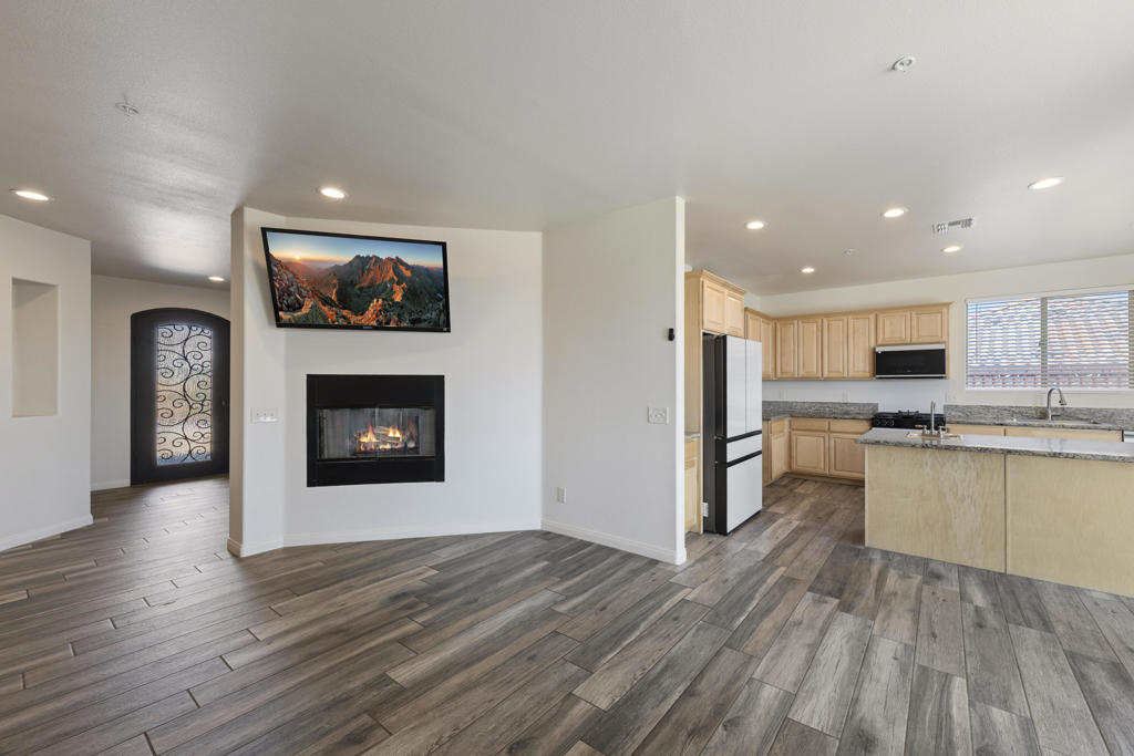 MLS #219134533DA image #2