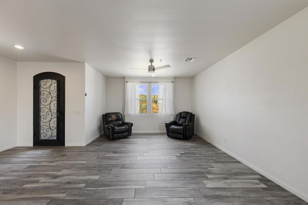 MLS #219134533DA image #3