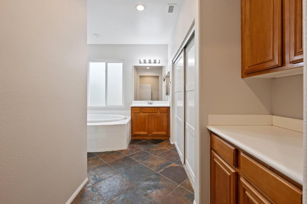 MLS #219134607DA image #23