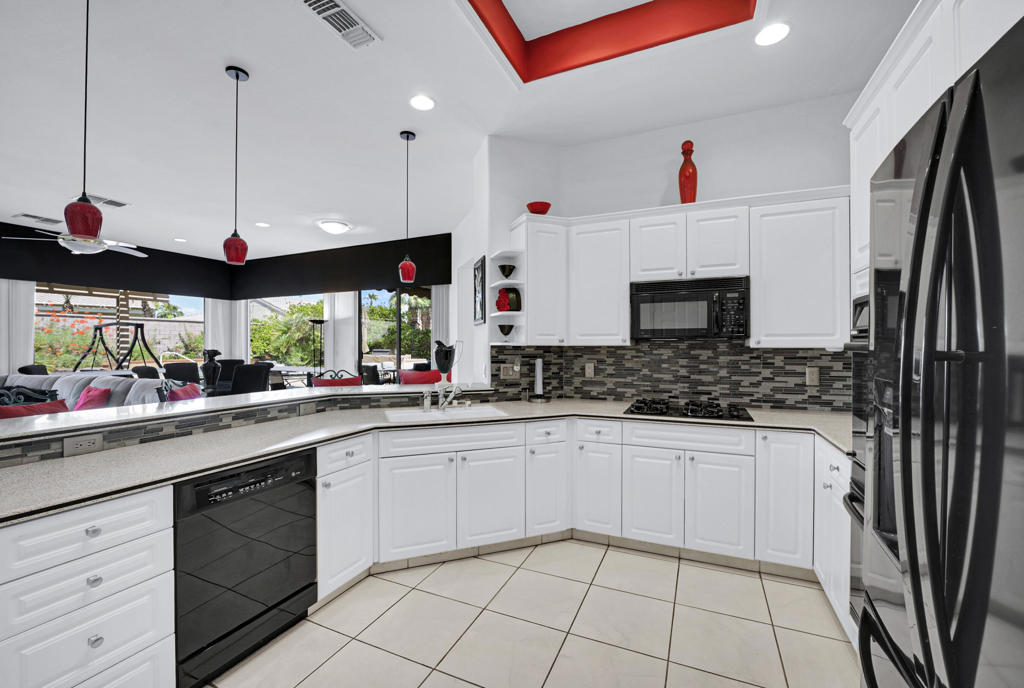 MLS #219134611DA image #15