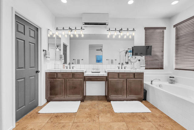 MLS #219134636DA image #28