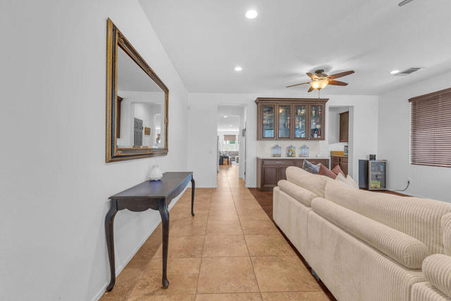 MLS #219134636DA image #3