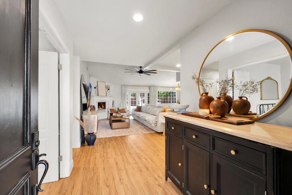 MLS #219134648DA image #2