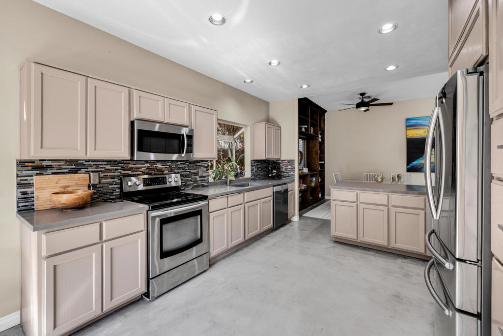 MLS #219134671DA image #14