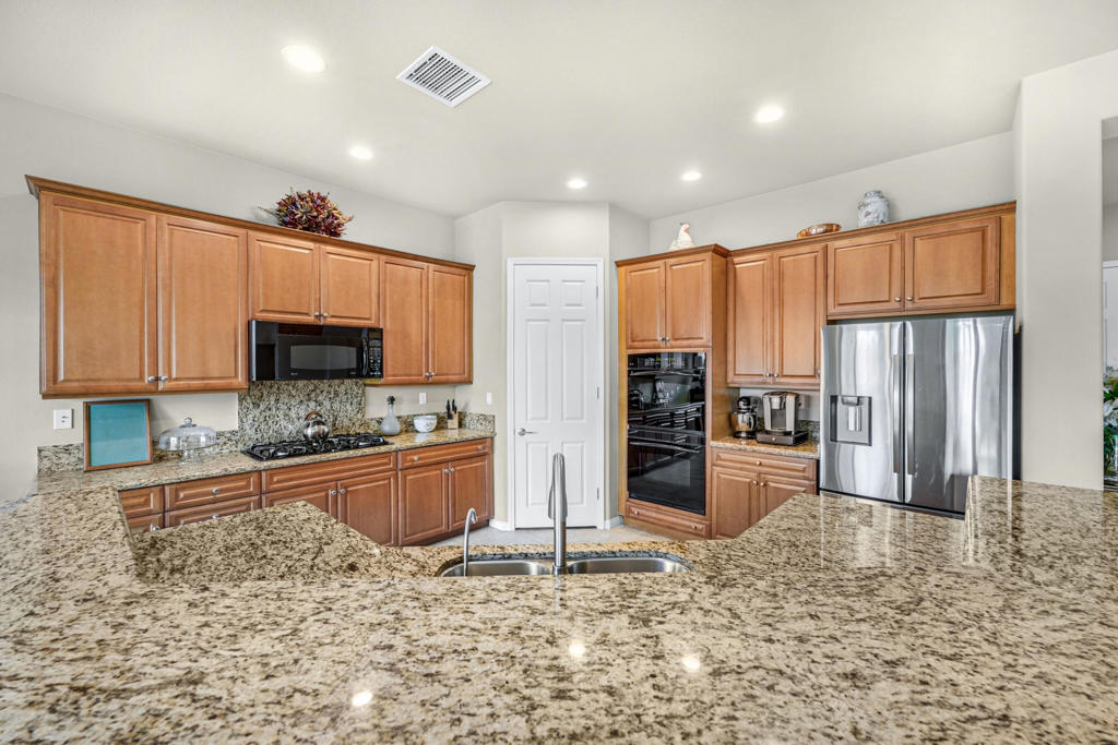 MLS #219134811DA image #5