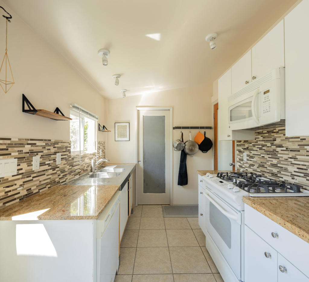 MLS #219134883DA image #17