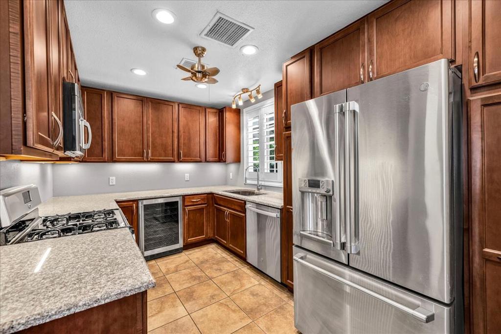 MLS #219135019PS image #3