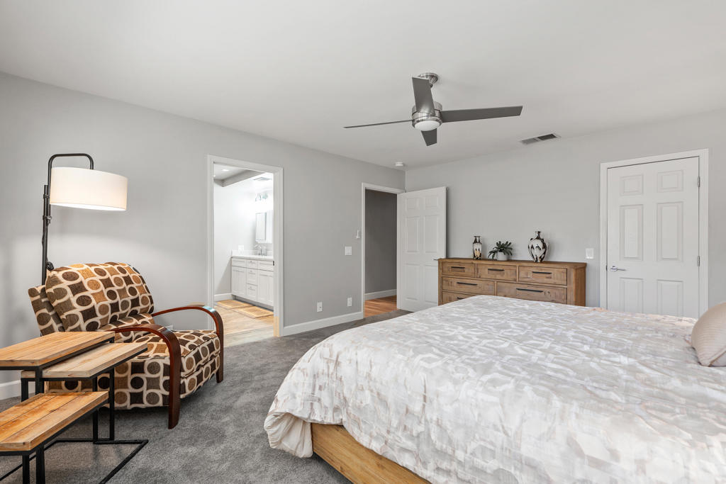 MLS #219135033DA image #12