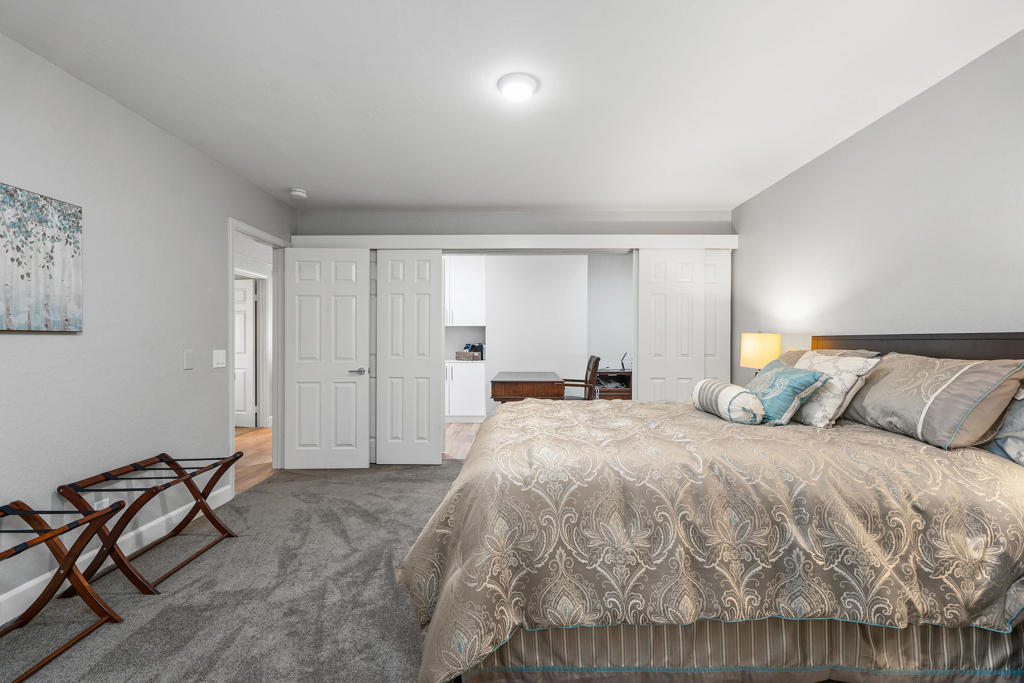 MLS #219135033DA image #16