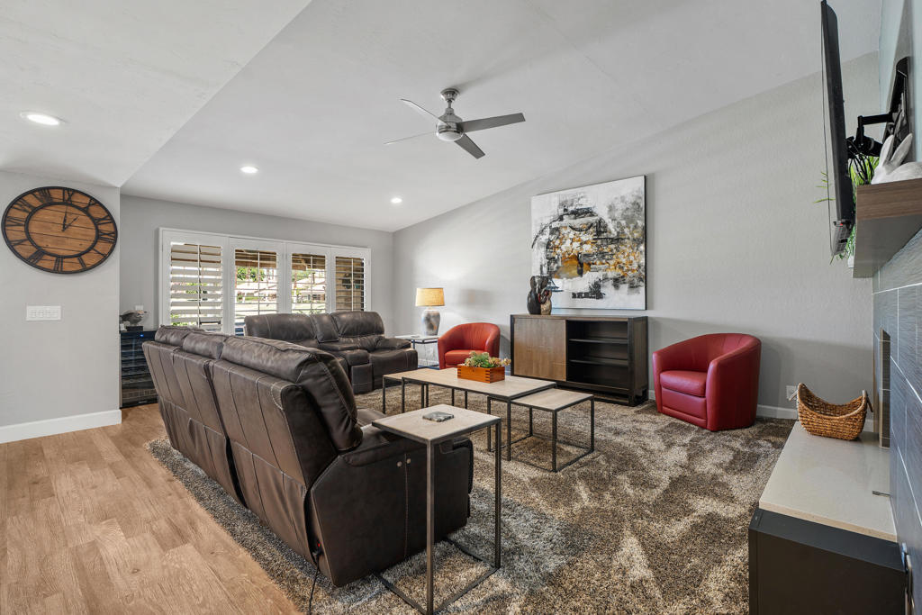 MLS #219135033DA image #5